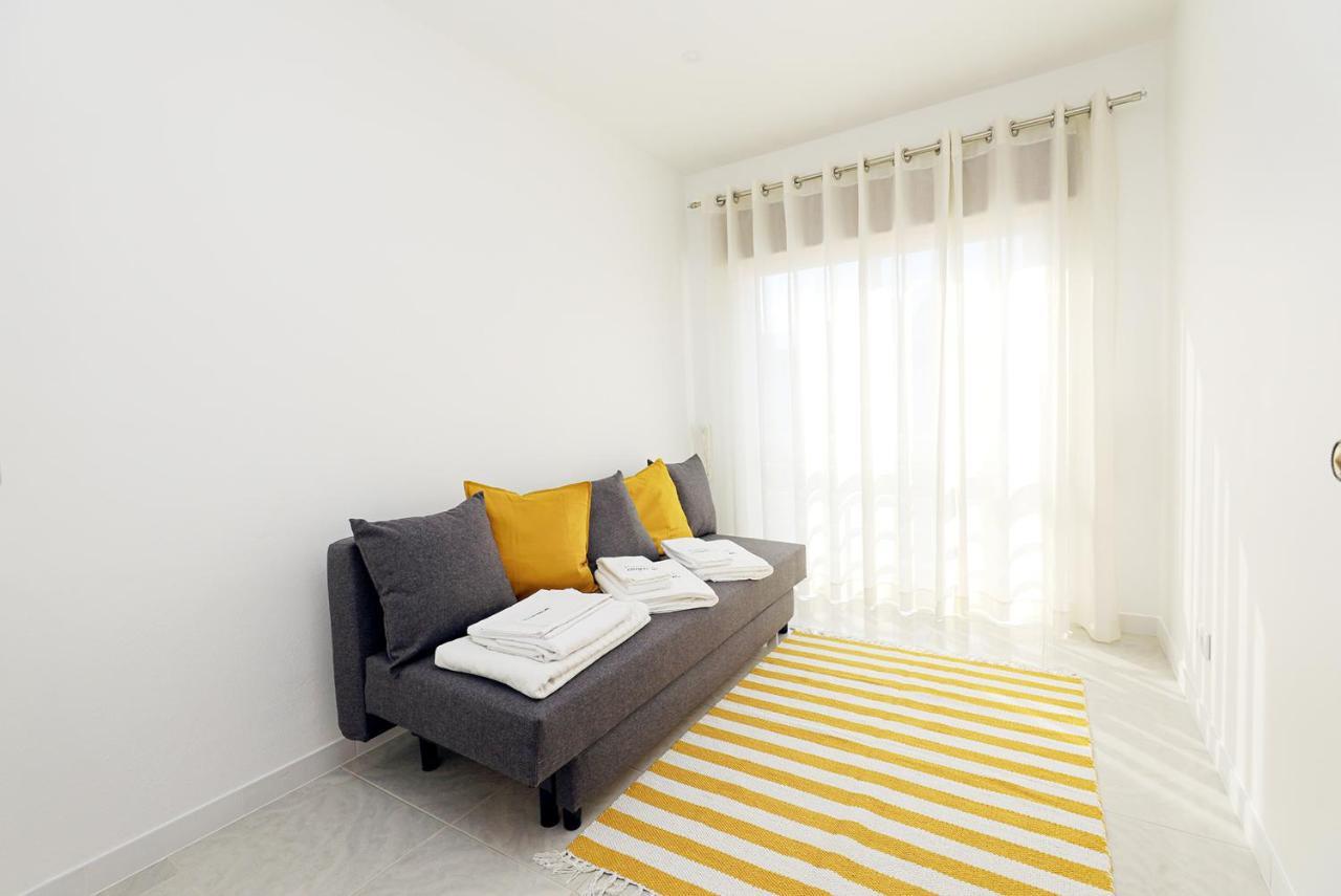 C23 - Parkway Entrance Apartment In ลากอส ภายนอก รูปภาพ