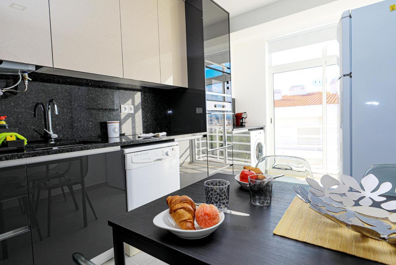 C23 - Parkway Entrance Apartment In ลากอส ภายนอก รูปภาพ